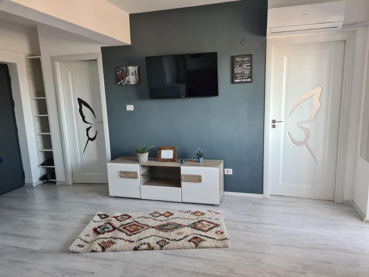 Luxury Mall Q4 Apartments Bacău Exterior foto